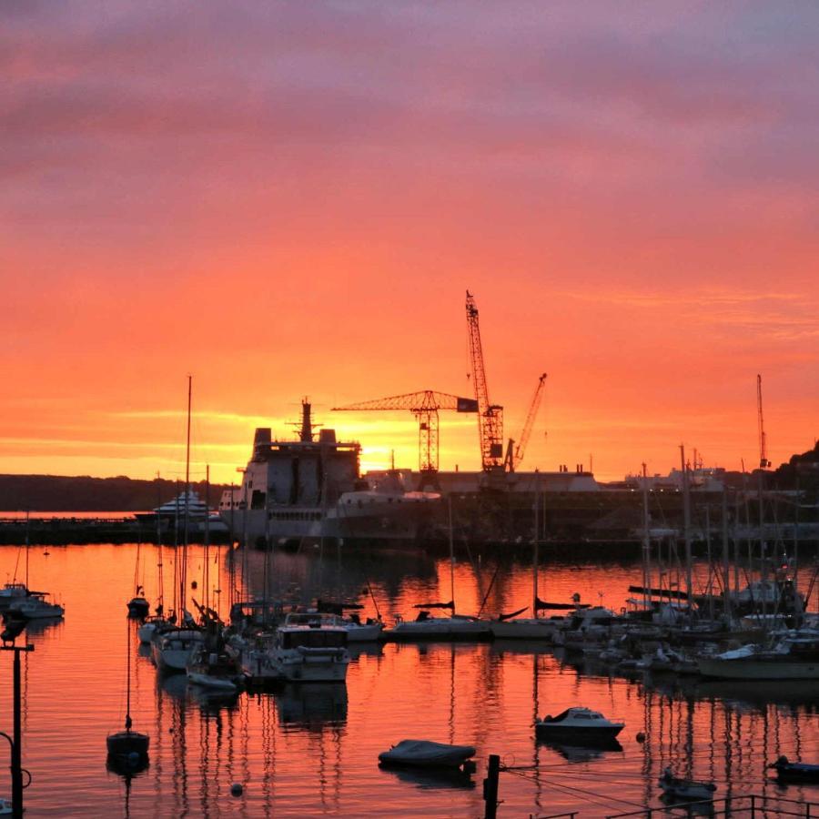 Headland View. Luxury. Harbour-Front. With Parking Apartment Falmouth Exterior photo